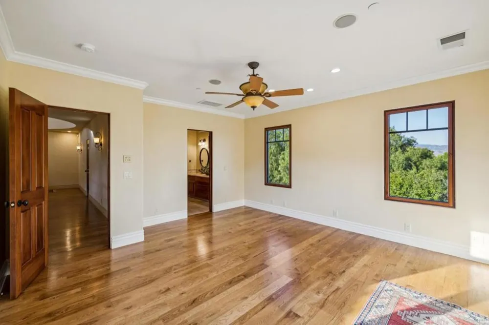 1295 Lions Peak Lane San Martin, CA 95046