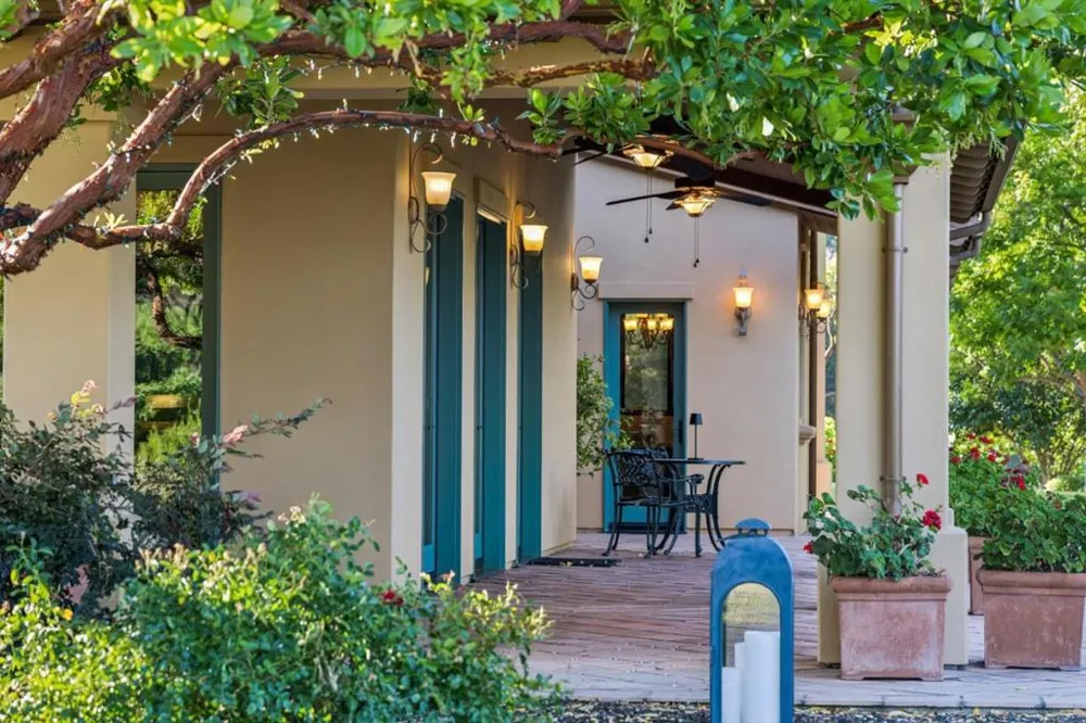 1295 Lions Peak Lane San Martin, CA 95046