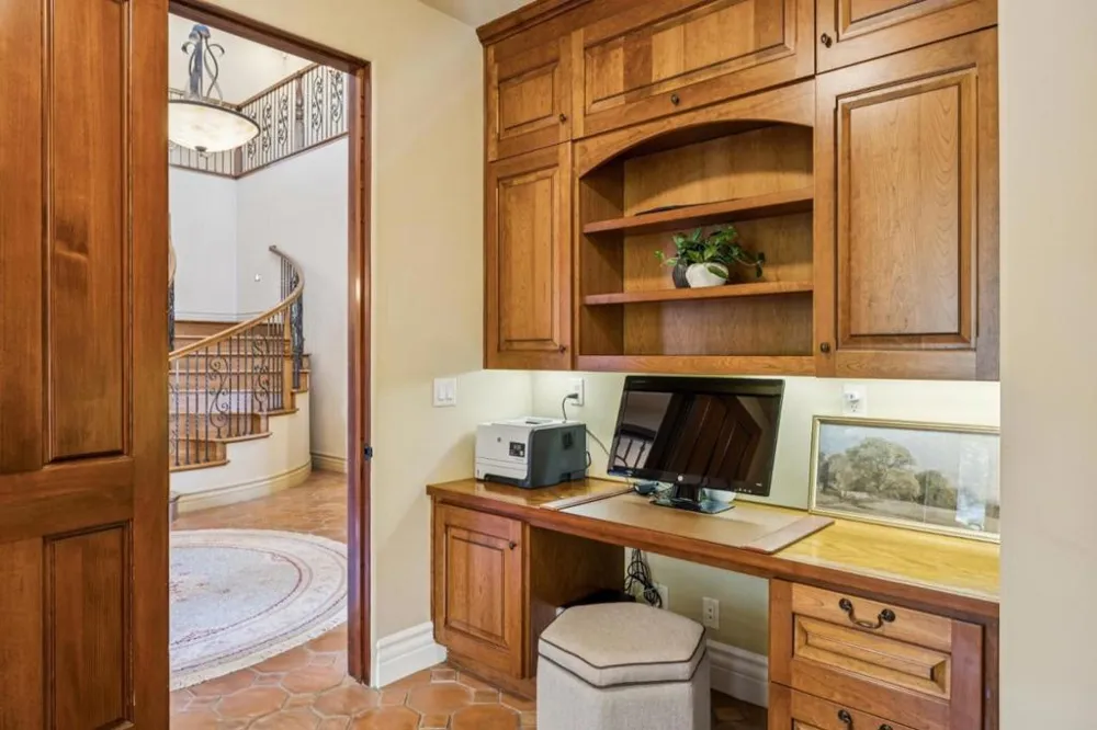 1295 Lions Peak Lane San Martin, CA 95046