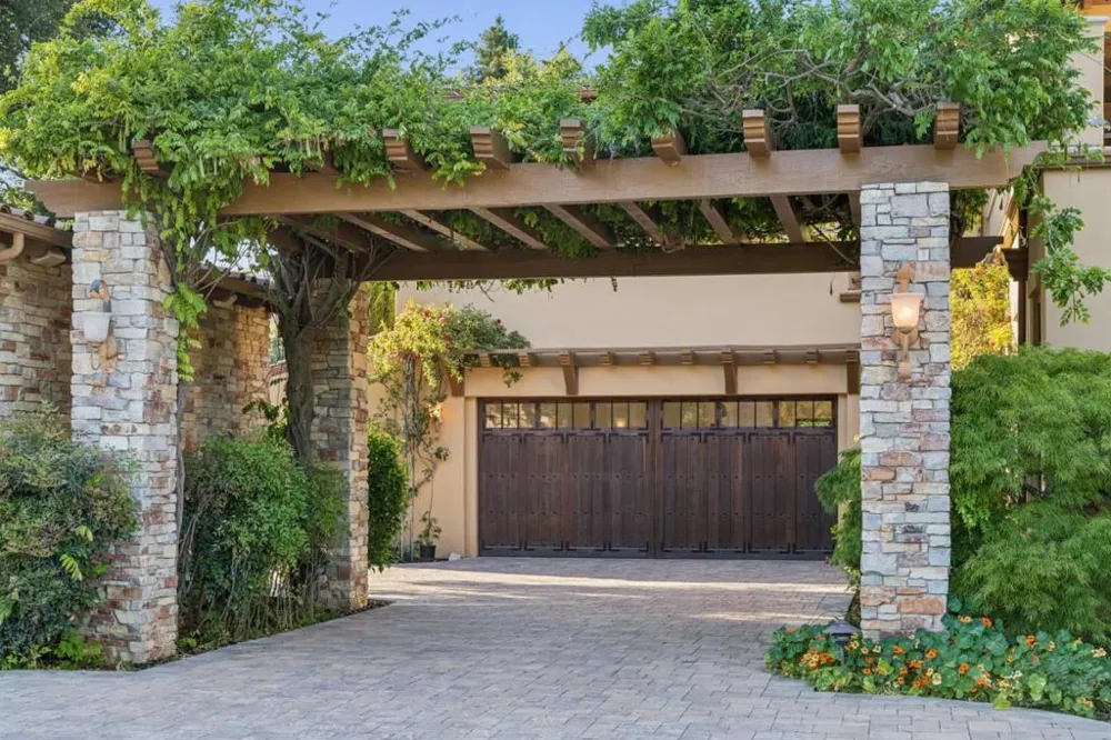 1295 Lions Peak Lane San Martin, CA 95046
