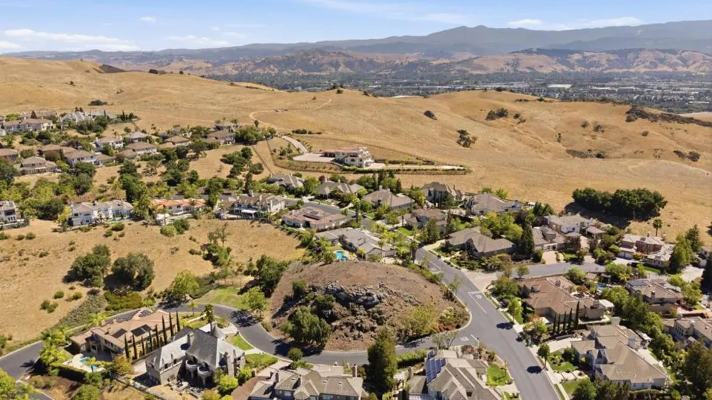 5600 Country Club Parkway San Jose, CA 95138