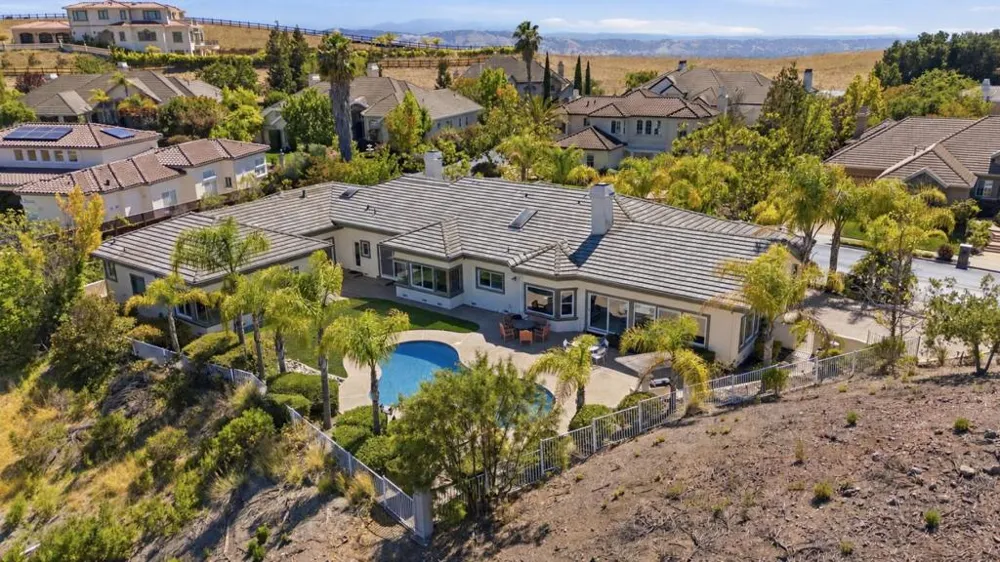 5600 Country Club Parkway San Jose, CA 95138