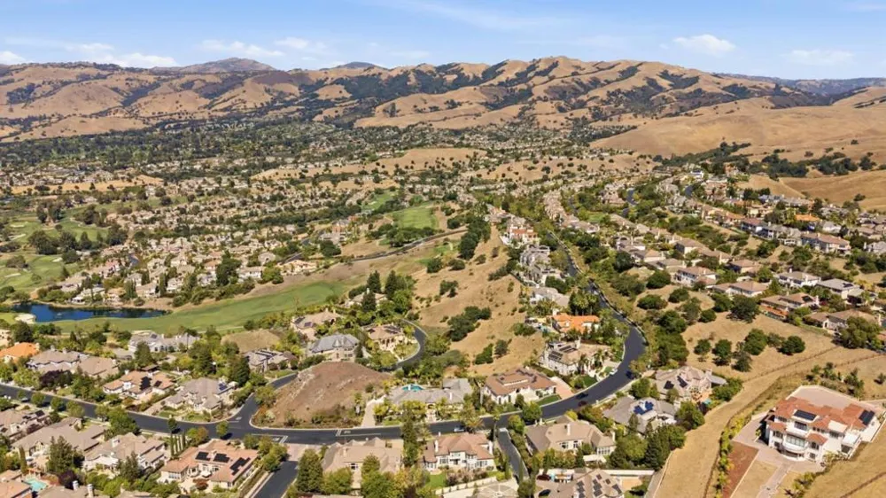 5600 Country Club Parkway San Jose, CA 95138