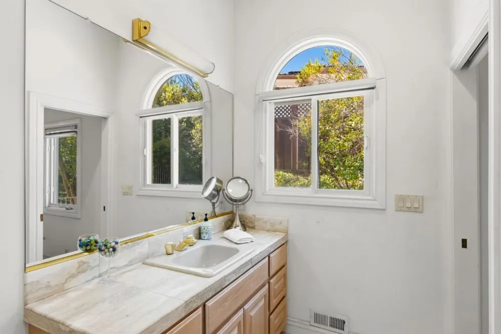 5600 Country Club Parkway San Jose, CA 95138