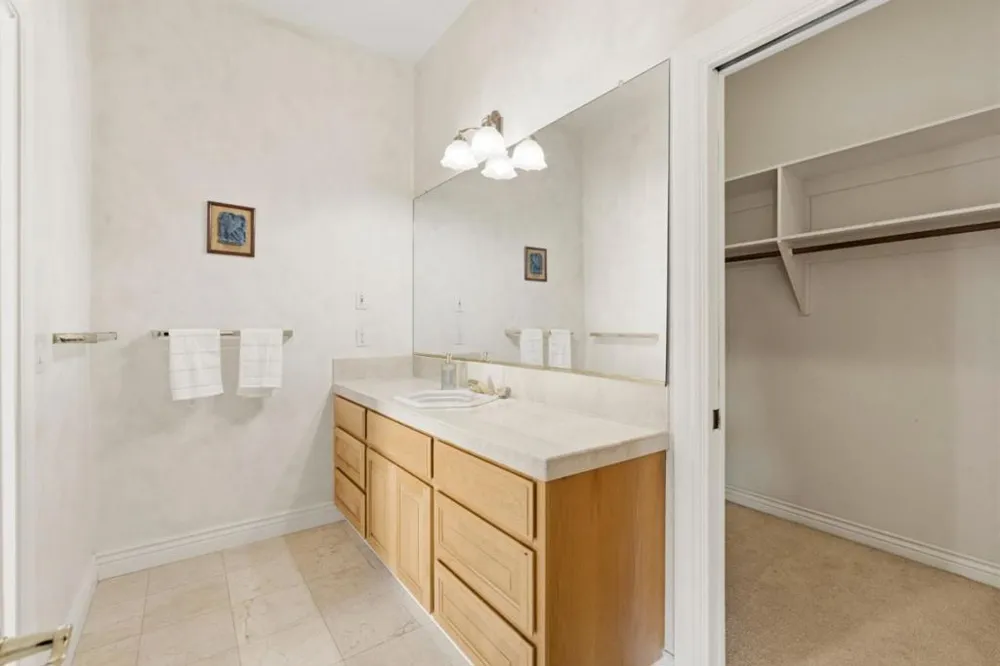 5600 Country Club Parkway San Jose, CA 95138