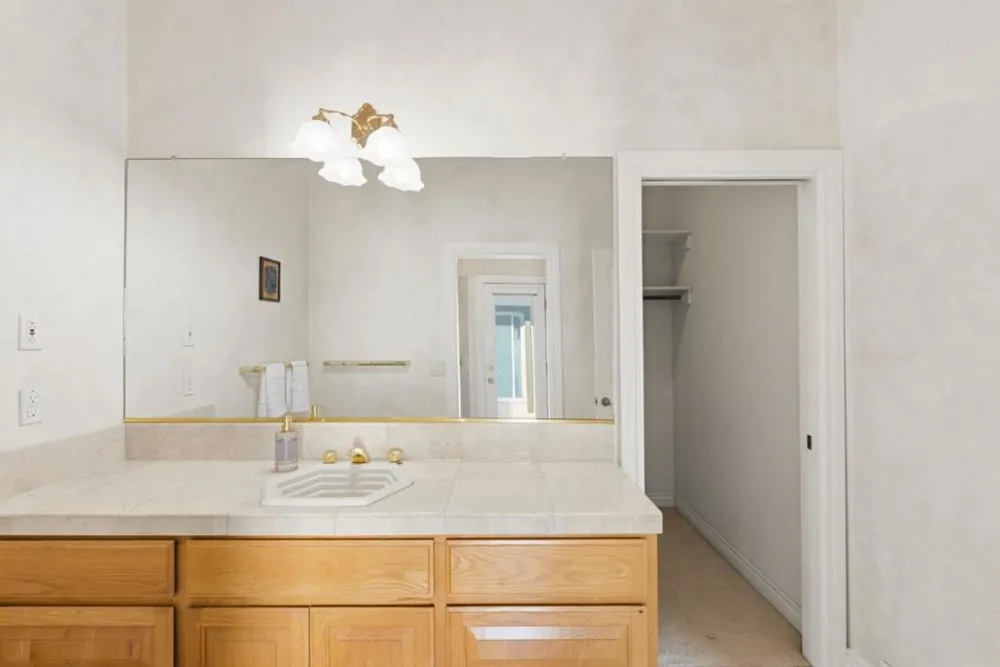 5600 Country Club Parkway San Jose, CA 95138