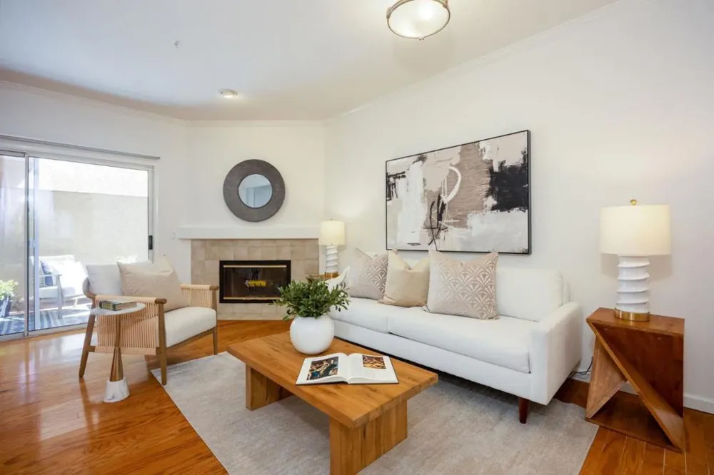2559 Park Boulevard #M101 Palo Alto, CA 94306