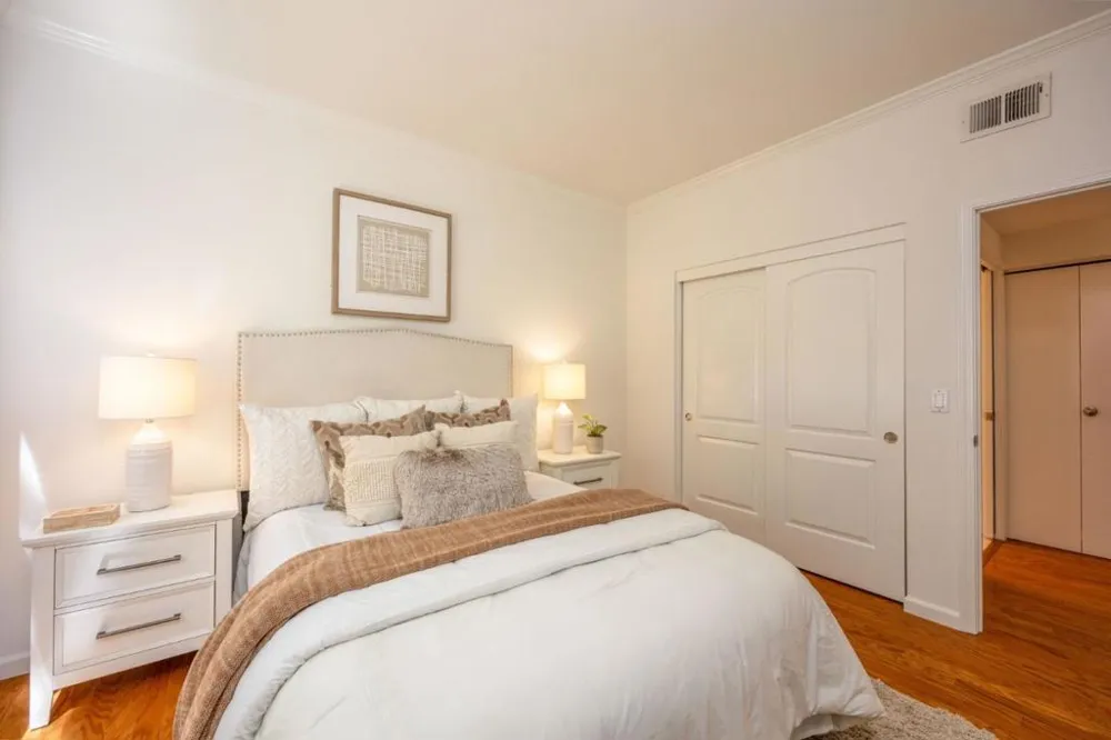2559 Park Boulevard #M101 Palo Alto, CA 94306