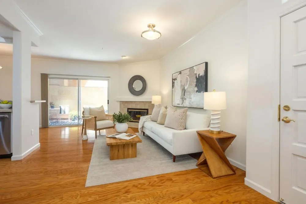 2559 Park Boulevard #M101 Palo Alto, CA 94306
