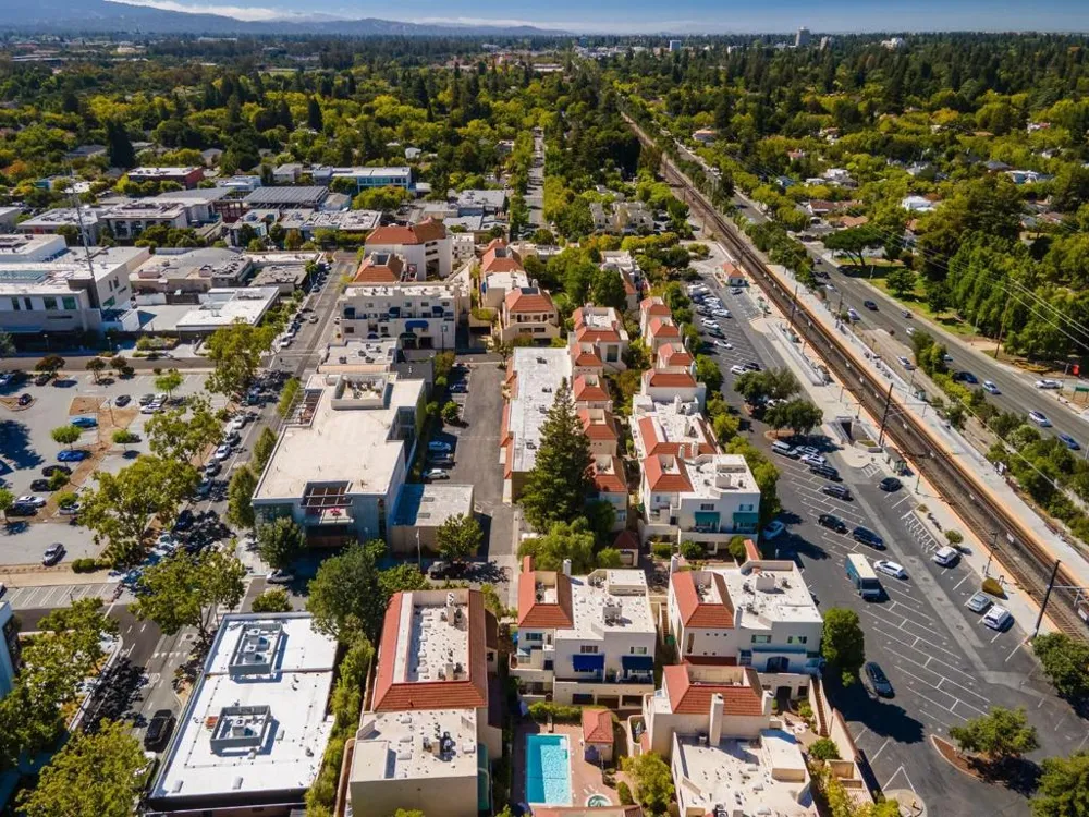 2559 Park Boulevard #M101 Palo Alto, CA 94306