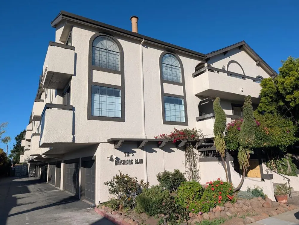 711 S Bayshore Boulevard #16 San Mateo, CA 94401