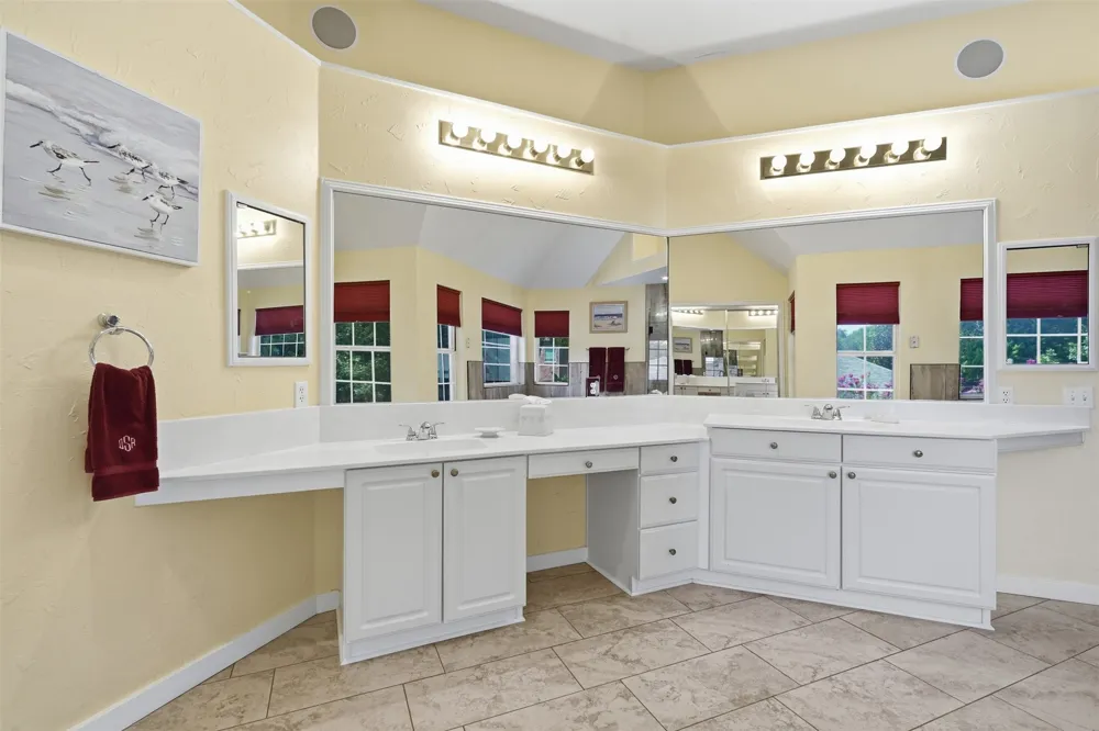 4113 Williams Court Grapevine, TX 76051