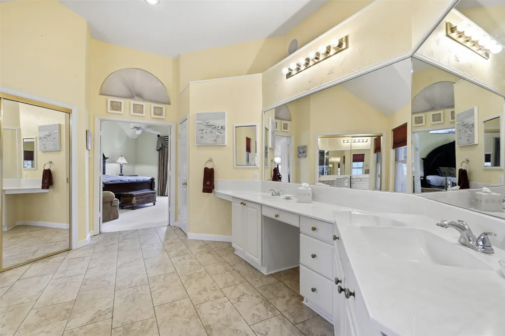 4113 Williams Court Grapevine, TX 76051