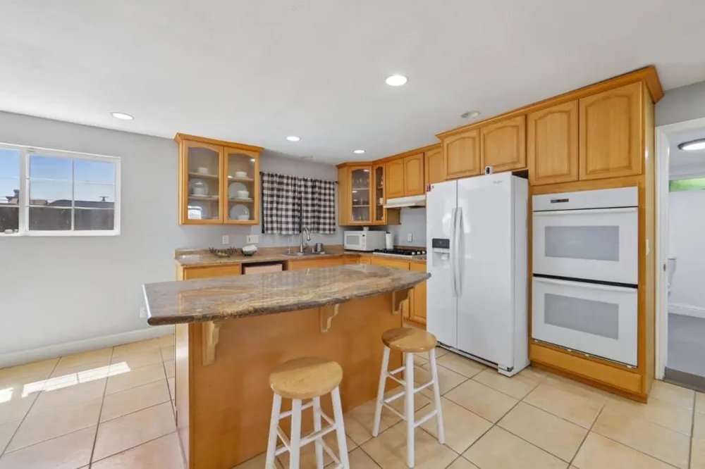 9 Hughes Road Watsonville, CA 95076