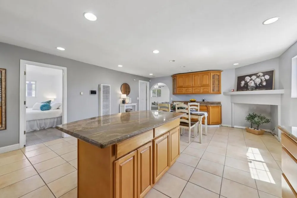 9 Hughes Road Watsonville, CA 95076