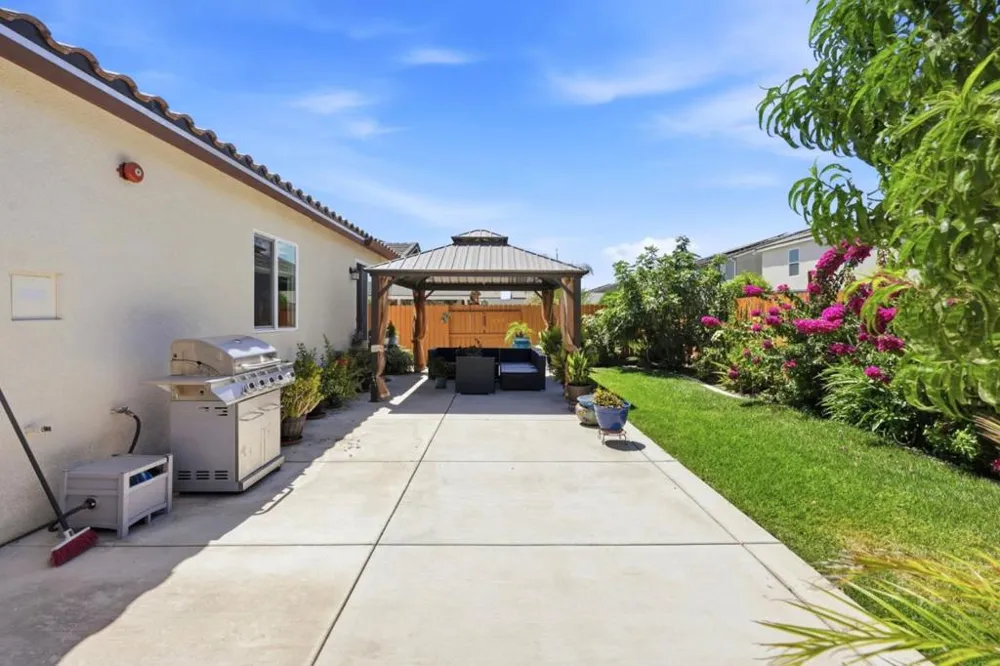 450 Amabile Drive Los Banos, CA 93635