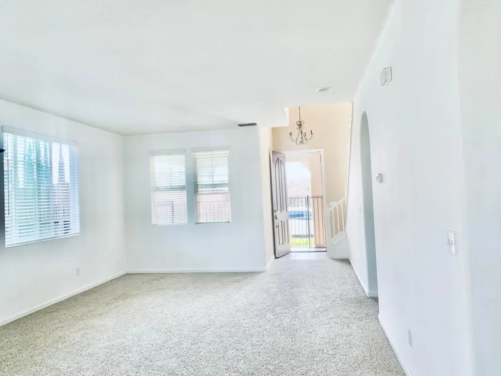 7021 Walter Avenue Sacramento, CA 95828