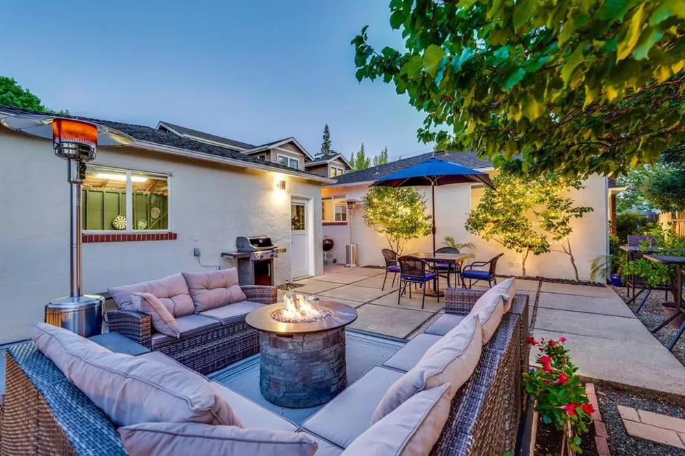 452 Church Street Mountain View, CA 94041