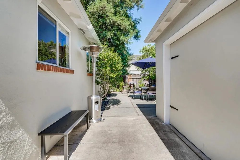 452 Church Street Mountain View, CA 94041