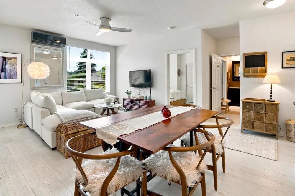 1111 Ocean Street #204 Santa Cruz, CA 95060