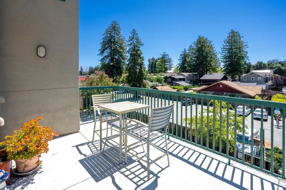 1111 Ocean Street #204 Santa Cruz, CA 95060
