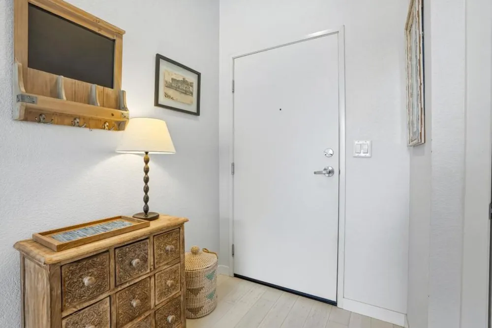1111 Ocean Street #204 Santa Cruz, CA 95060