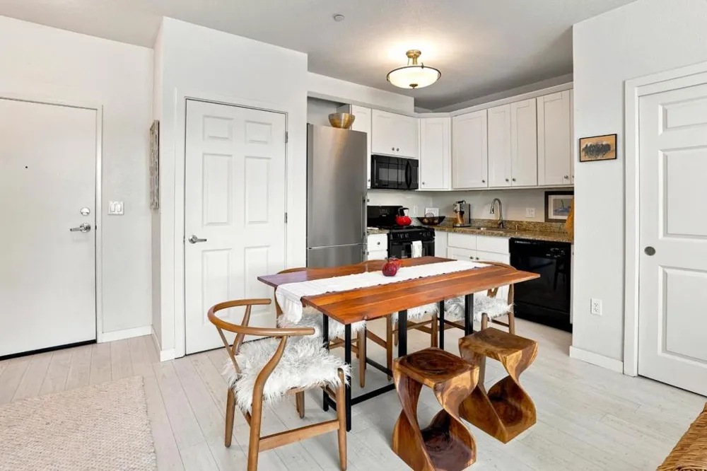 1111 Ocean Street #204 Santa Cruz, CA 95060