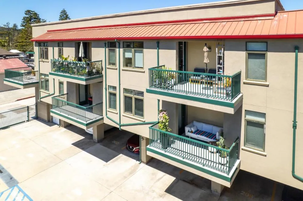 1111 Ocean Street #204 Santa Cruz, CA 95060