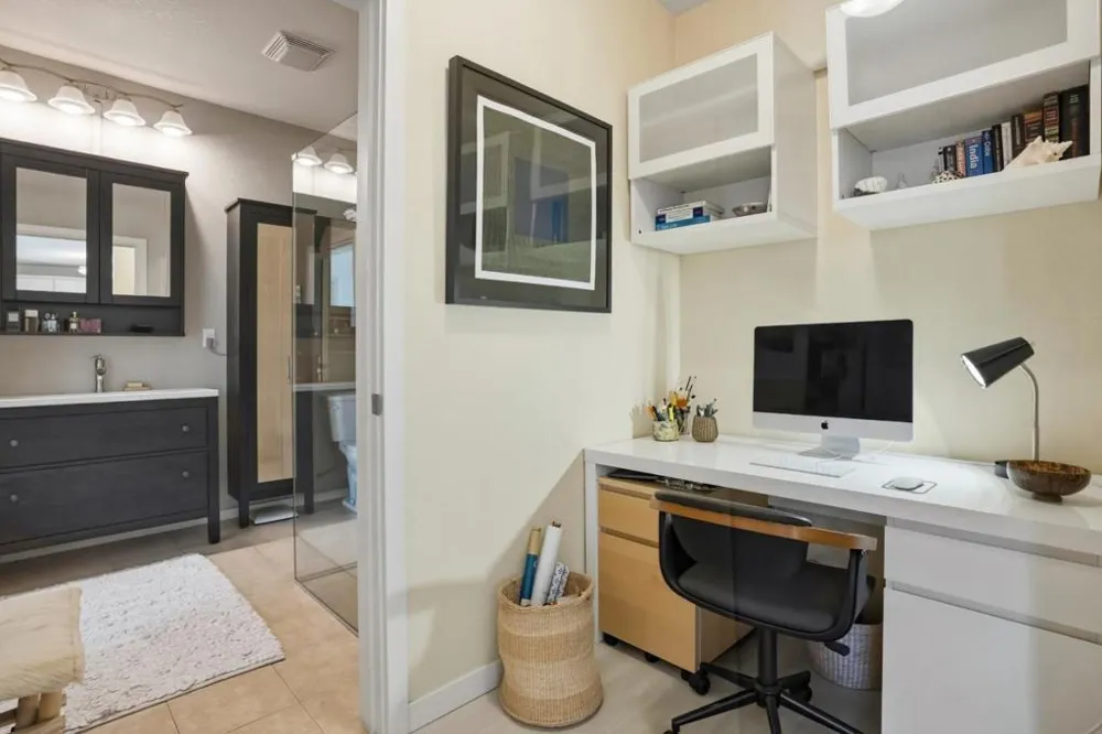 1111 Ocean Street #204 Santa Cruz, CA 95060