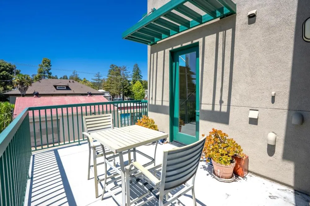 1111 Ocean Street #204 Santa Cruz, CA 95060