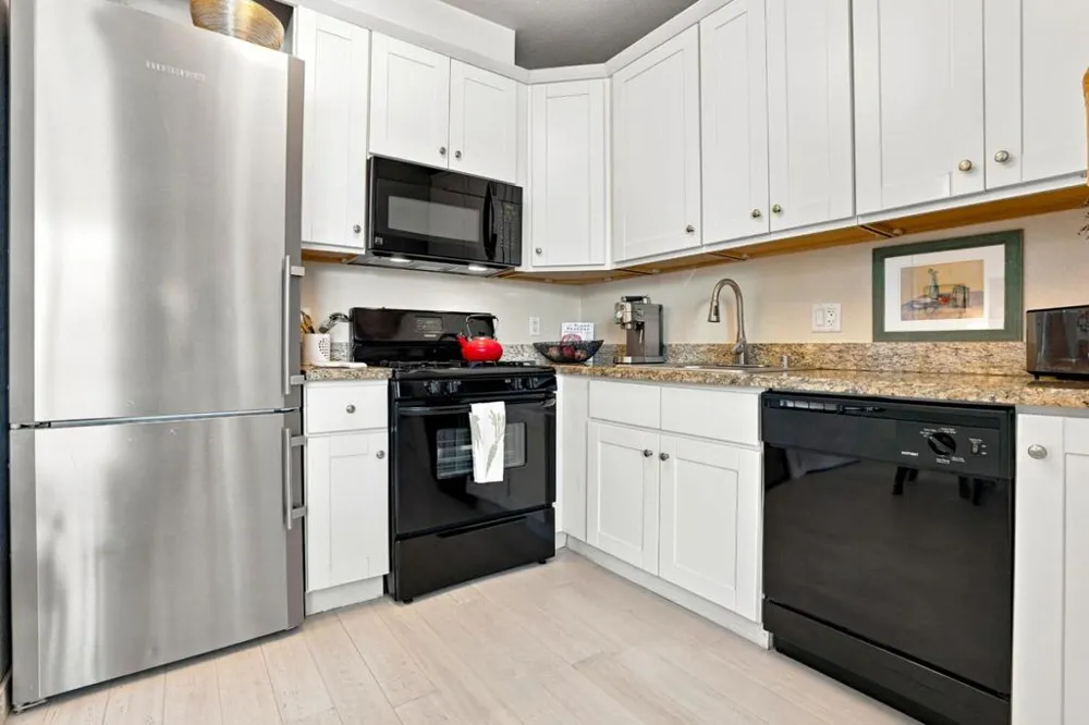 1111 Ocean Street #204 Santa Cruz, CA 95060