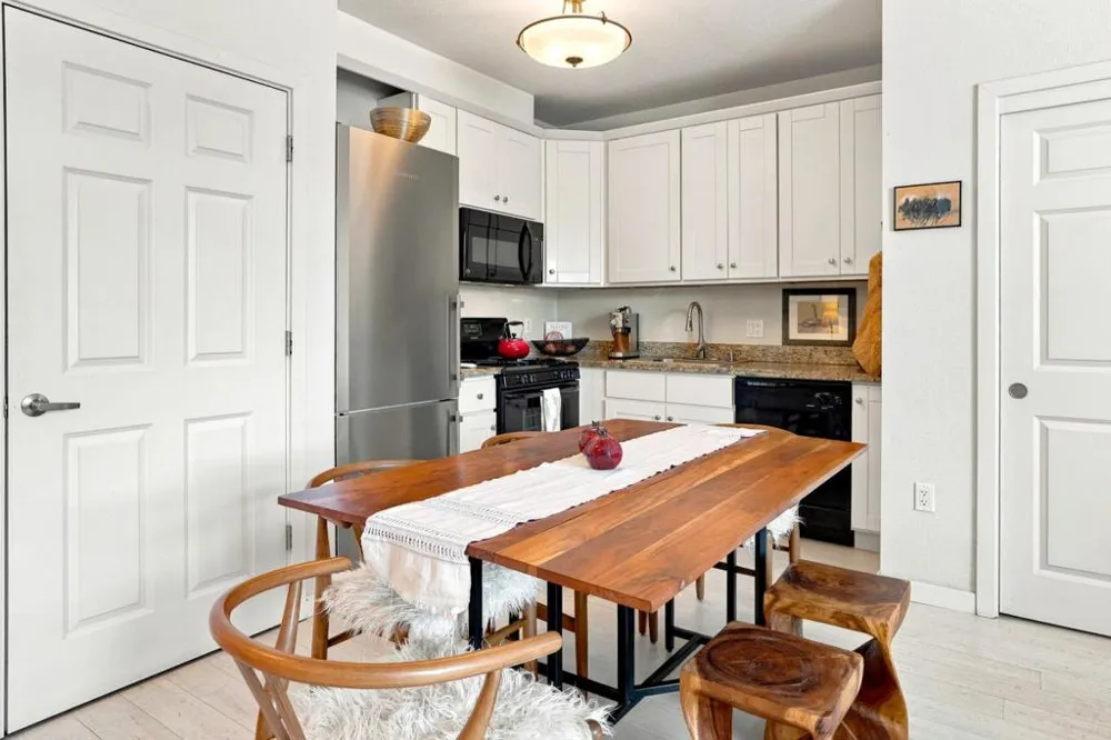 1111 Ocean Street #204 Santa Cruz, CA 95060