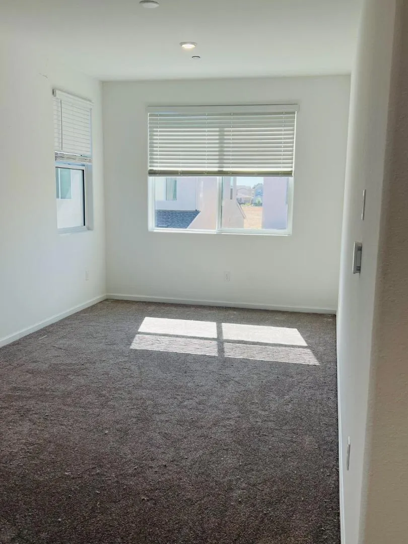 7352 Dorstone Way Sacramento, CA 95829