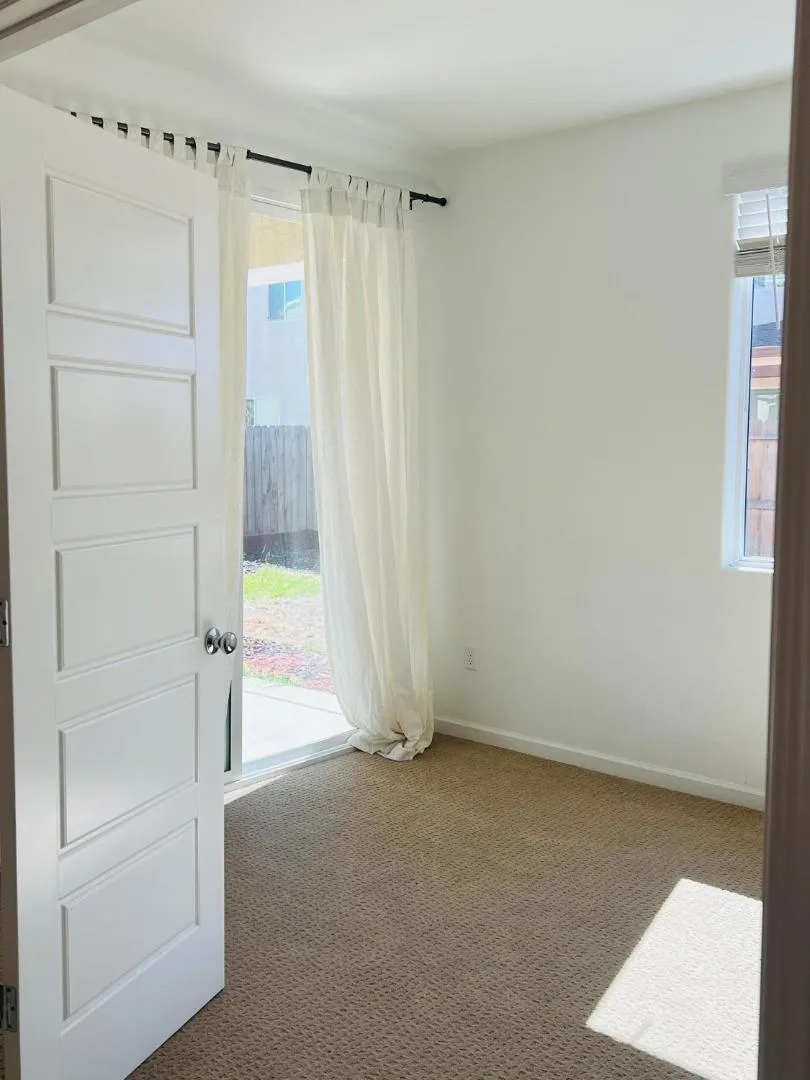 7352 Dorstone Way Sacramento, CA 95829