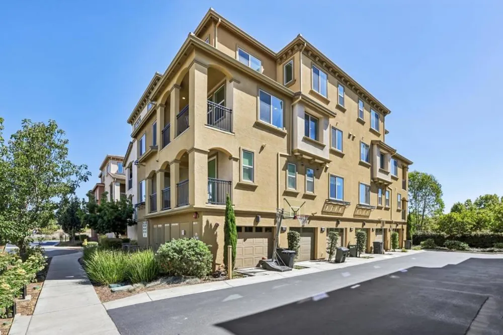 38975 Primula Terrace Newark, CA 94560
