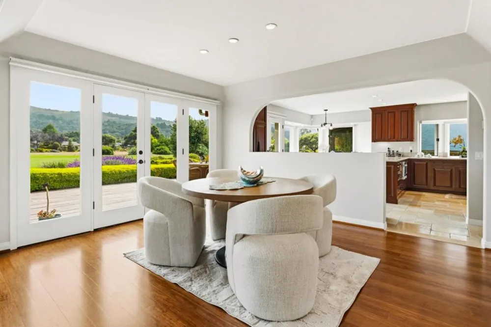 7011 Valley Greens Circle Carmel, CA 93923