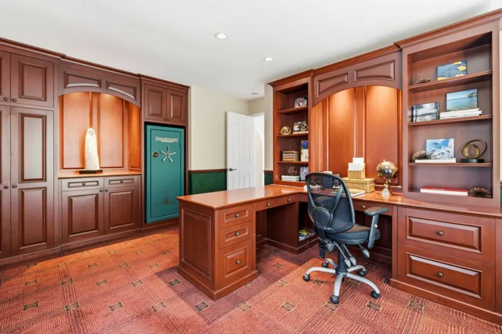 7011 Valley Greens Circle Carmel, CA 93923