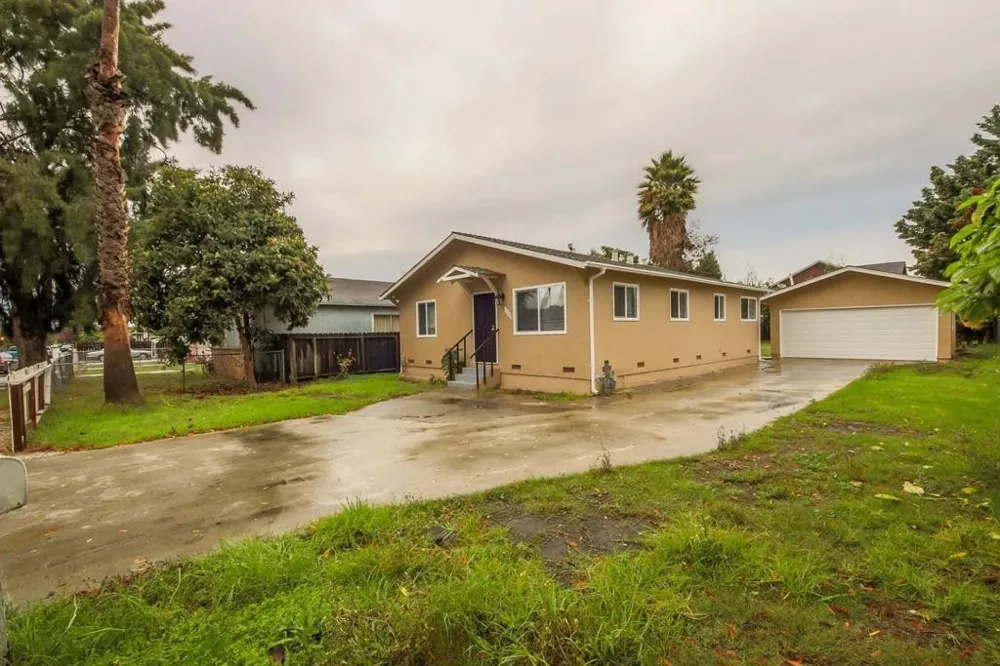 1159 Garden Street East Palo Alto, CA 94303