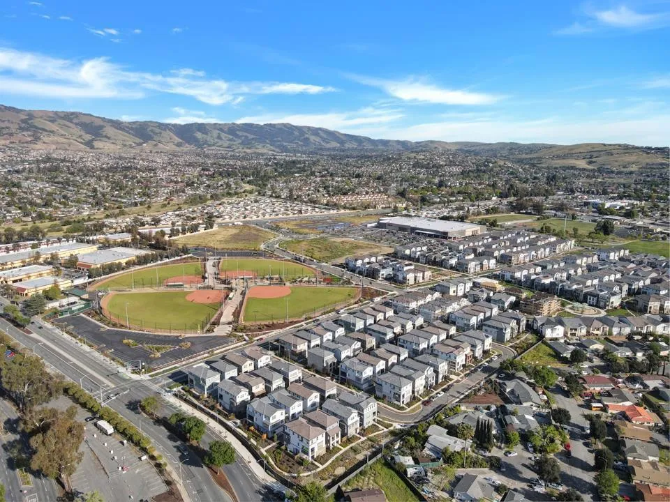 2166 Pastoral Loop San Jose, CA 95122