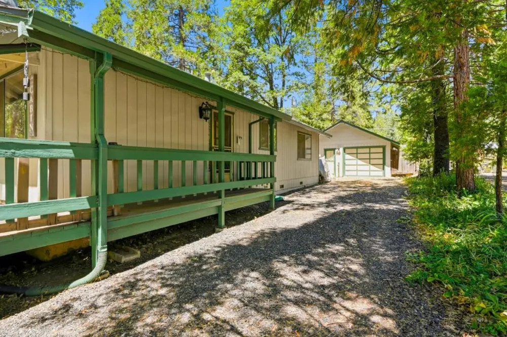 23035 Strauch Drive Twain Harte, CA 95383