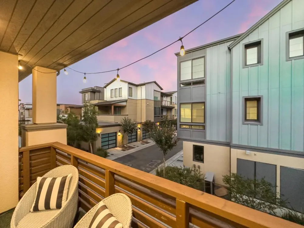 16015 Bartlett Court Los Gatos, CA 95032