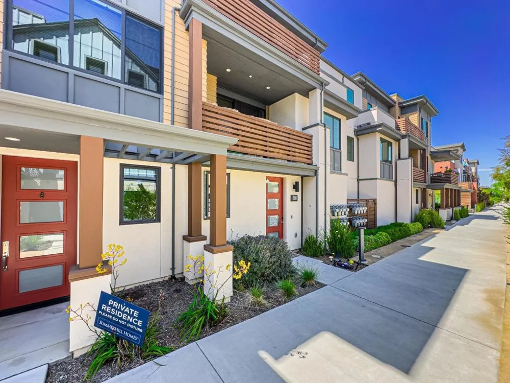 16015 Bartlett Court Los Gatos, CA 95032