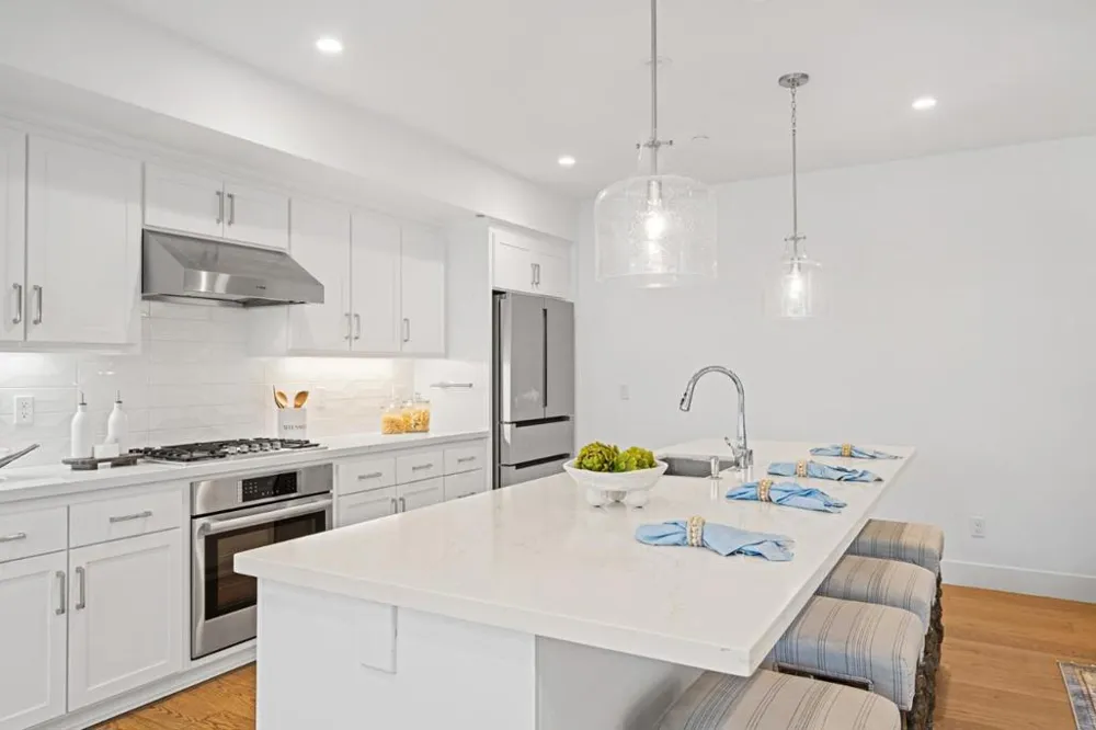 16015 Bartlett Court Los Gatos, CA 95032