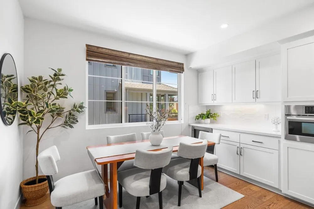 16015 Bartlett Court Los Gatos, CA 95032