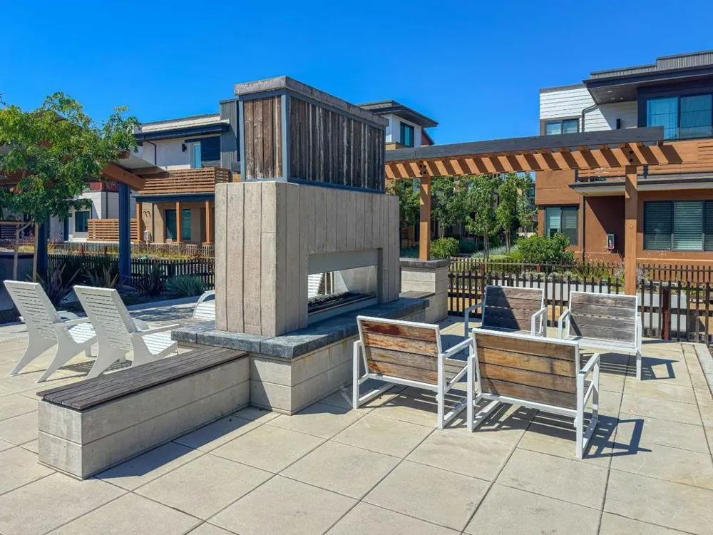 16015 Bartlett Court Los Gatos, CA 95032