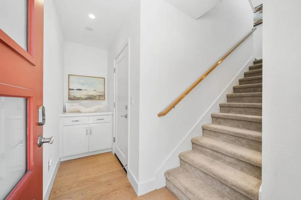 16015 Bartlett Court Los Gatos, CA 95032