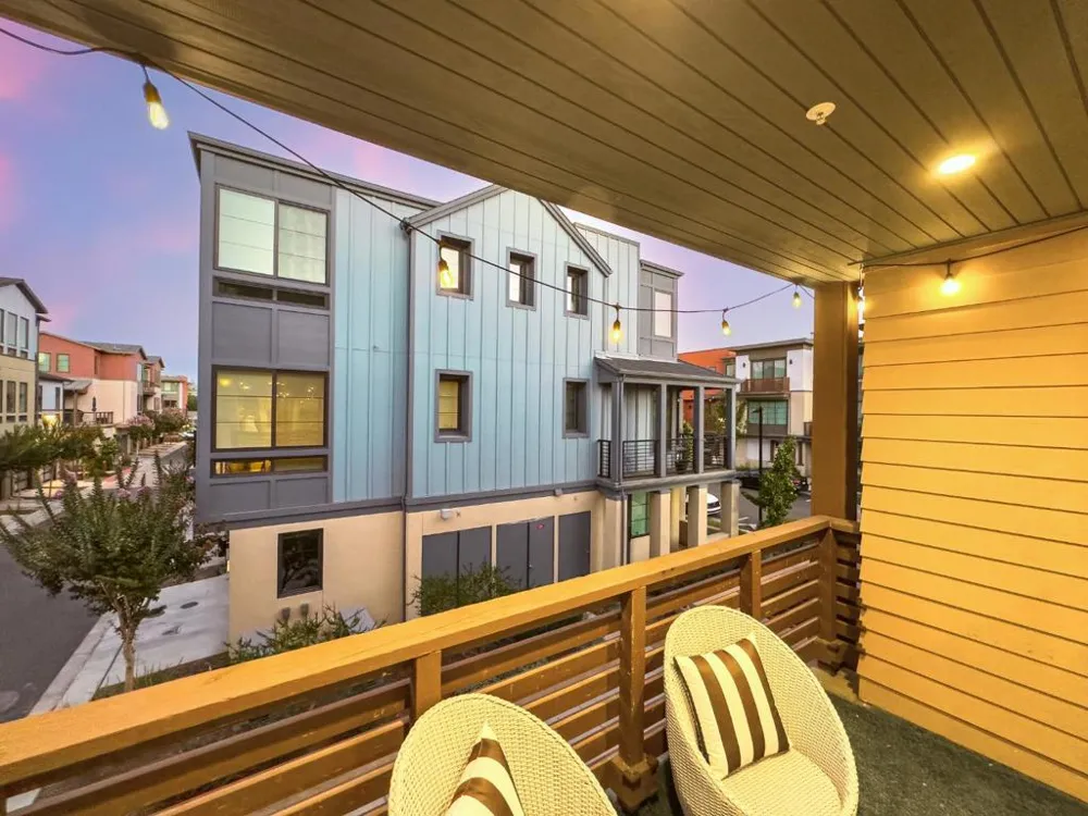 16015 Bartlett Court Los Gatos, CA 95032