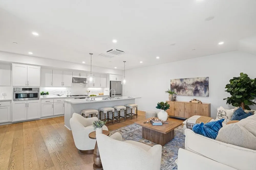 16015 Bartlett Court Los Gatos, CA 95032