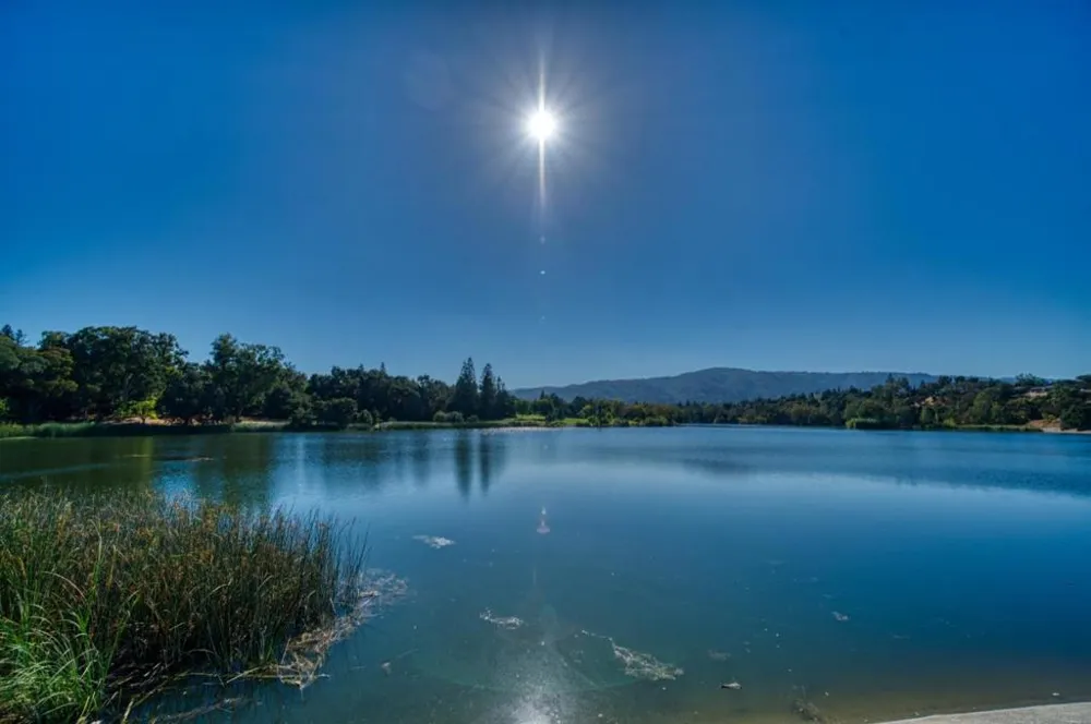 16015 Bartlett Court Los Gatos, CA 95032