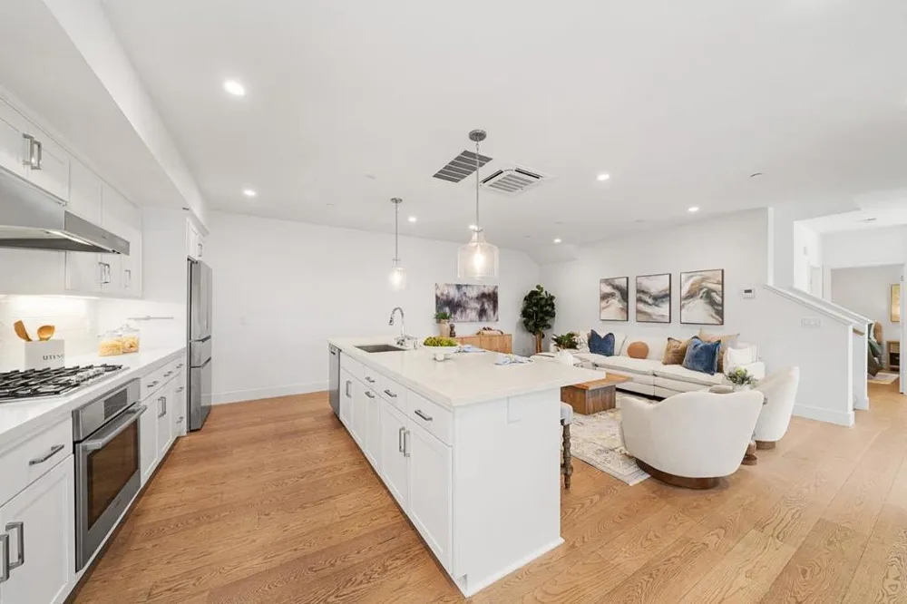 16015 Bartlett Court Los Gatos, CA 95032